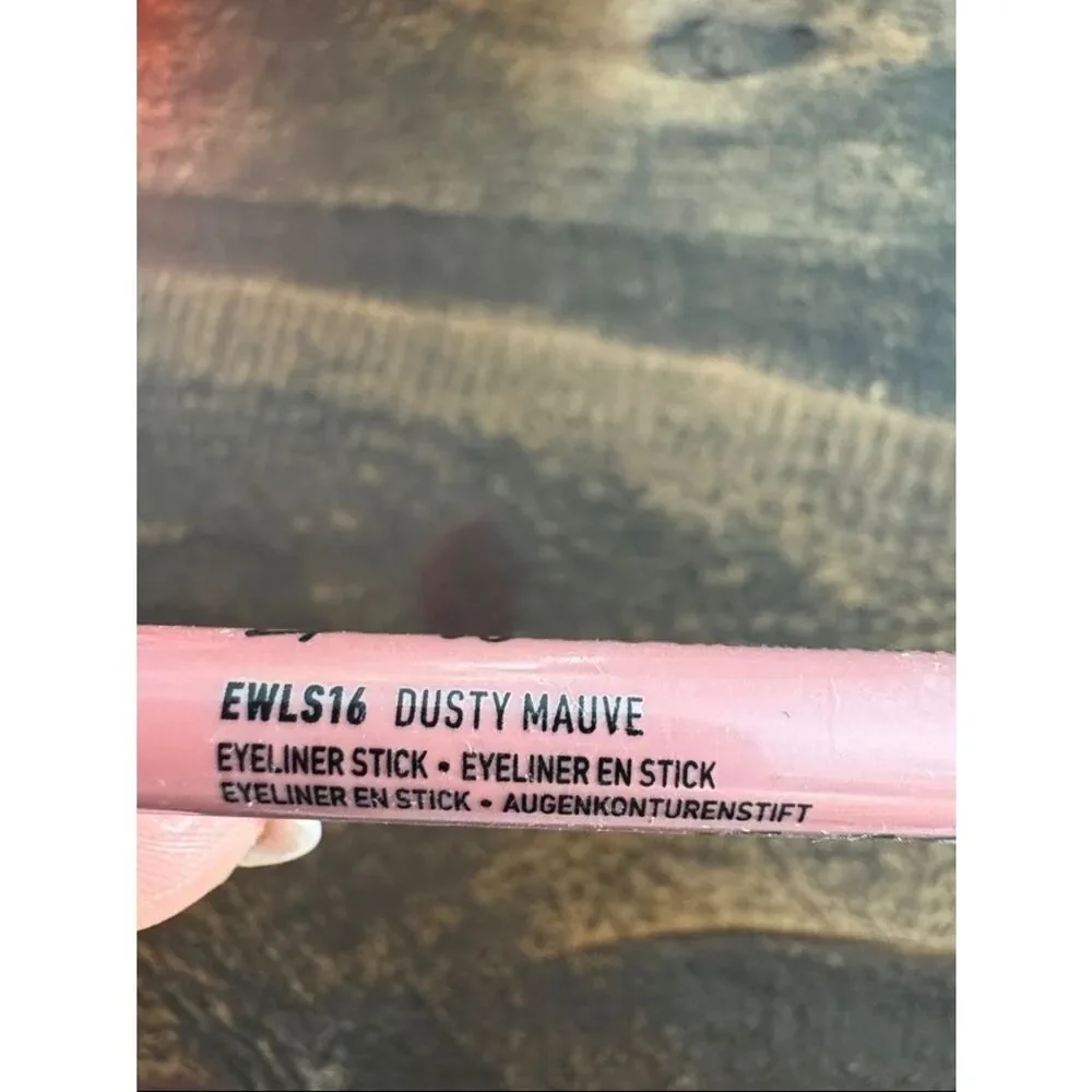 NYX Epic Wear Eyeliner Stick in Dusty Mauve